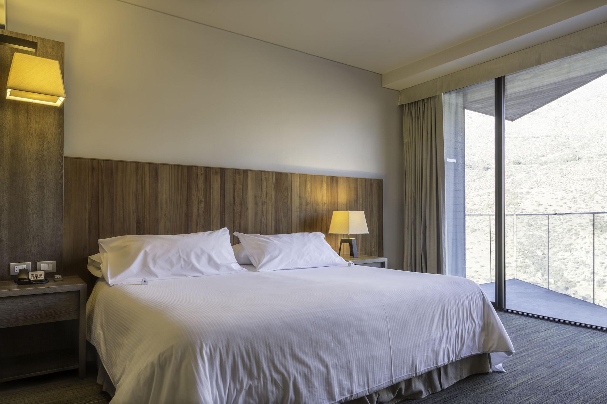 Hotel Enjoy Santiago Catemu Esterno foto