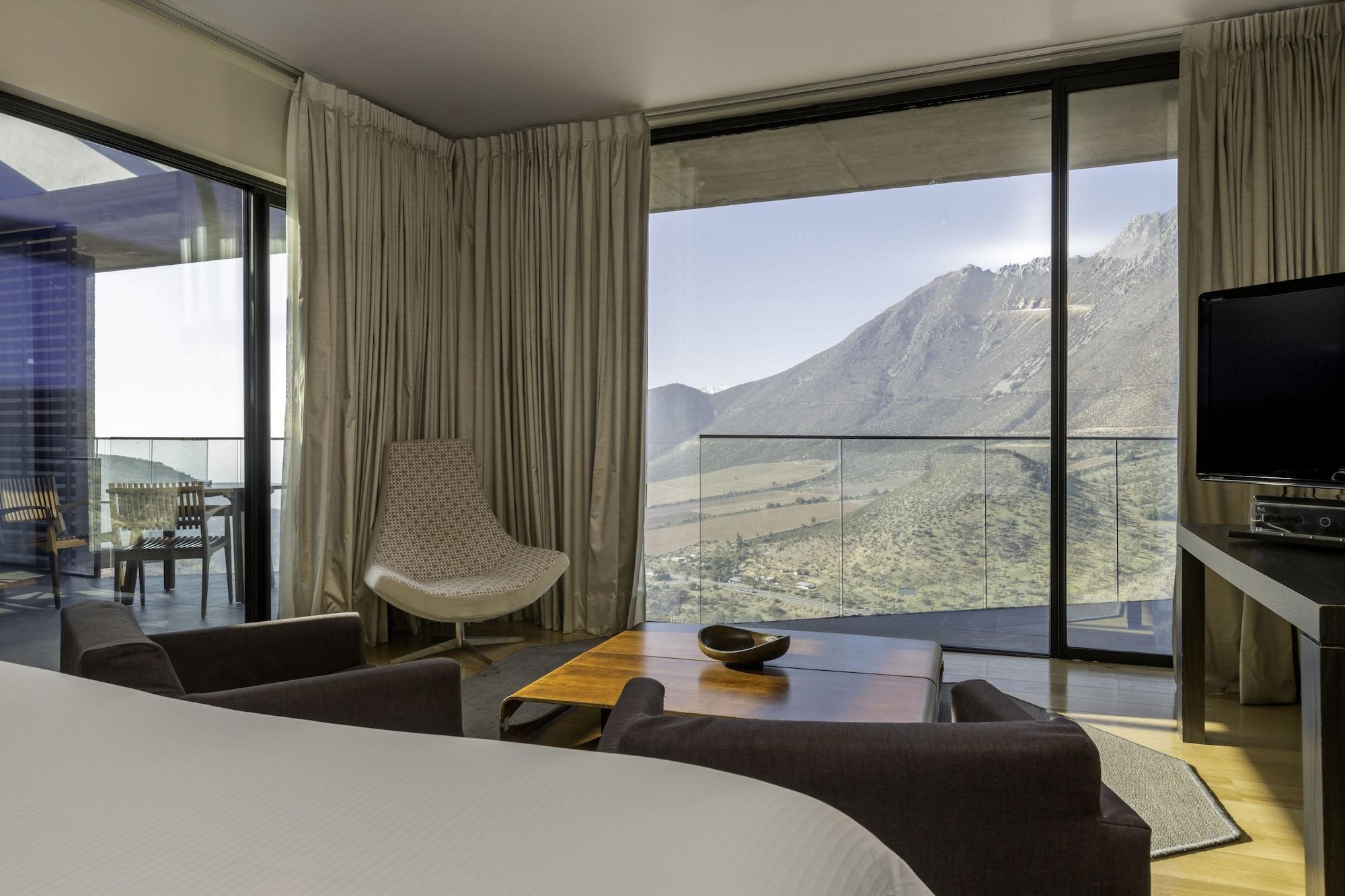 Hotel Enjoy Santiago Catemu Esterno foto
